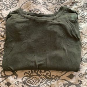 Women’s workout top